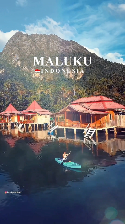 Maluku itu Indah Video by : @kadanngikut  📍Pulau Terbesar ke 8 di Indonesia #pulauseram #orabeach #pantaiora #langitmaluku #droneambon #fardysabban 