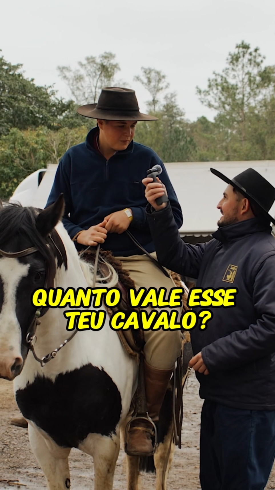 Qual o Cavalo mais Caro do Rodeio? - Parte 1 - - - - - Fui até o rodeio do Laço de Inverno em Santa Cruz do Sul-RS para encontrar o cavalo mais caro do Rodeio, o evento contava com mais de 800 animais. #agro #fazenda #cavalo #rodeio #laçocomprido 