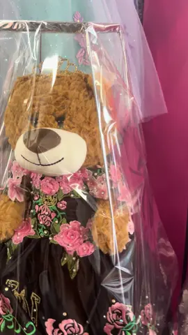 Last teddy bears ✨🧸 Our boutique offers last trady Bears and Dolls ✨ Order your bear with the same dress as yours !  #quinceañera #planningmyquinceañera #quinceañera #yesplz😈 #iwan #ineedit 