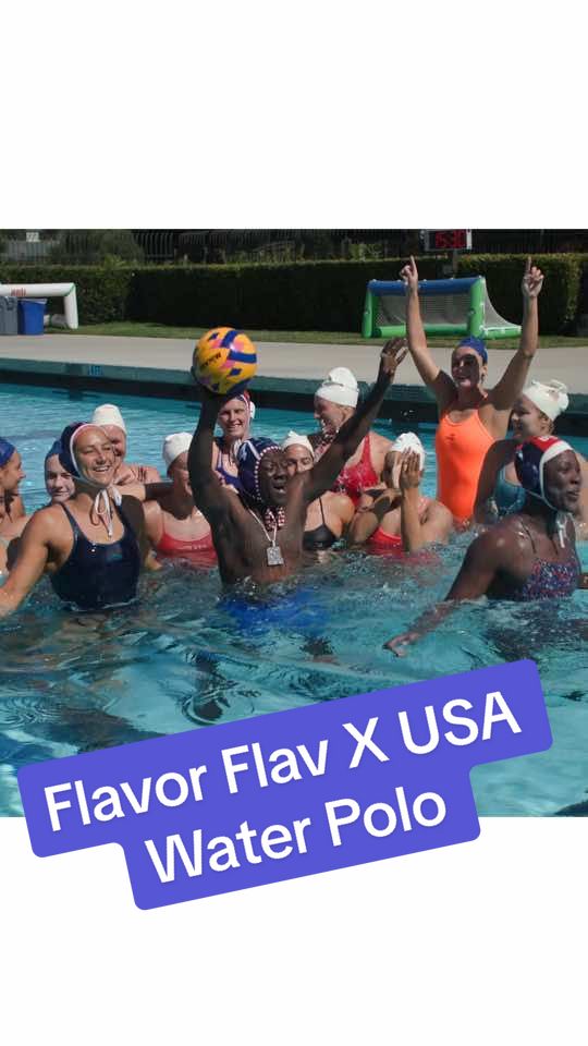 @Flavor Flav bringing some spice to @usawaterpolo  @Team USA @Olympics  Incredible video captured by @suzimellano  #waterpolo #olympics #usa🇺🇸 