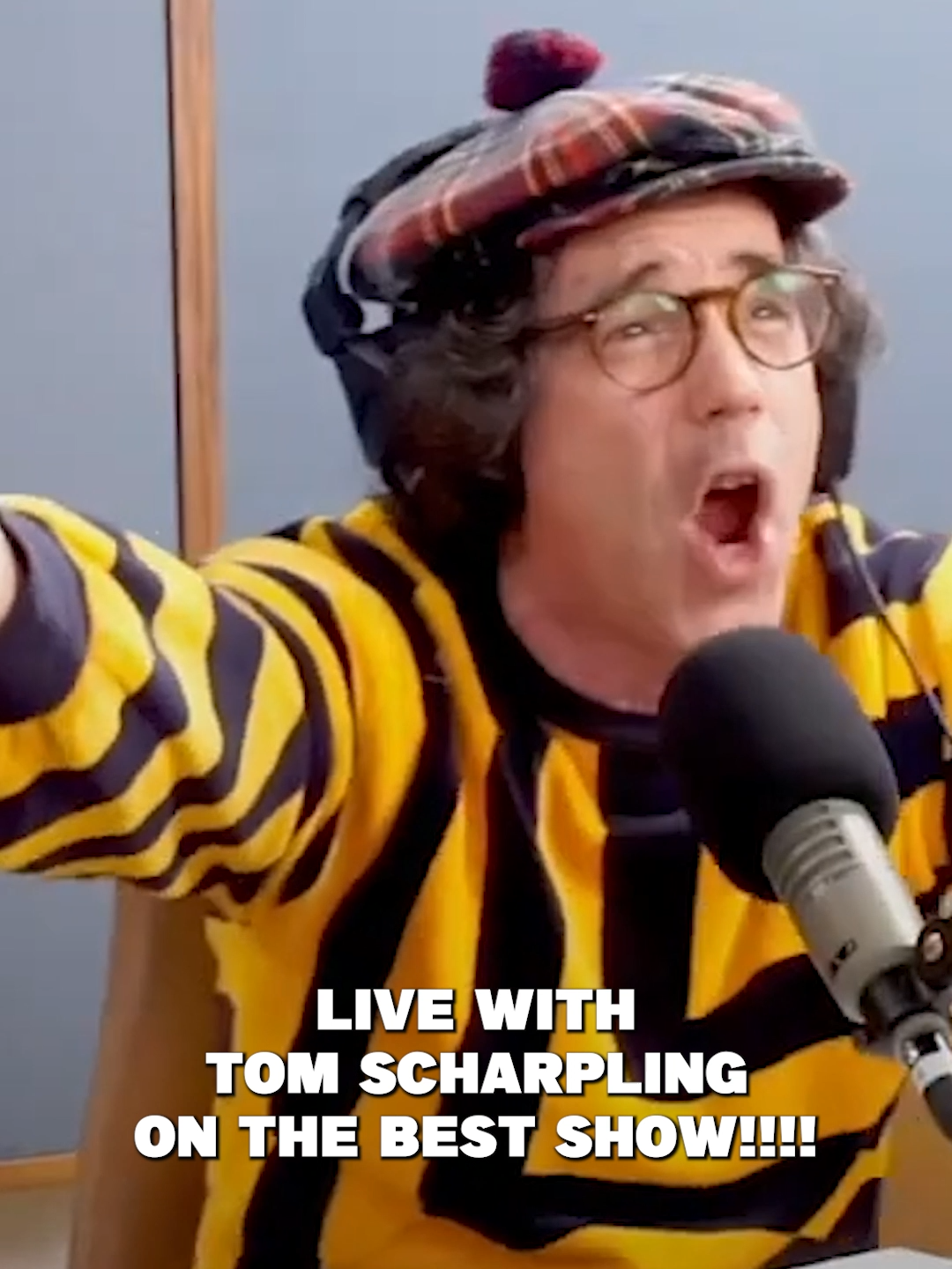 Nardwuar usually doesn't come empty-handed #nardwuar #music #record #recordstore