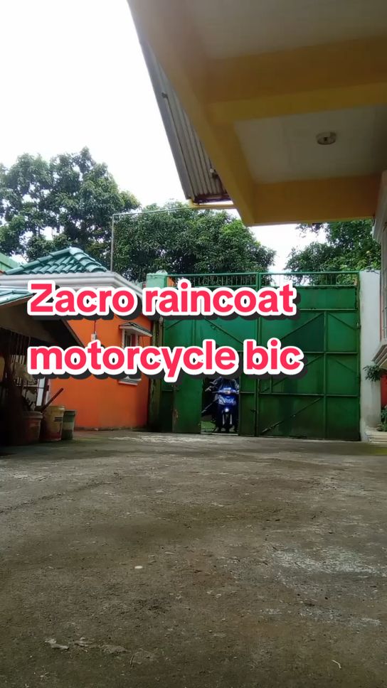 #Zacro raincoat motorcycle bicy#tiktokshopbeauty #BUY 1 GET 1 TAKE SEXY MAN Perf#tiktokshopbeauty #creatorsearchinsights 