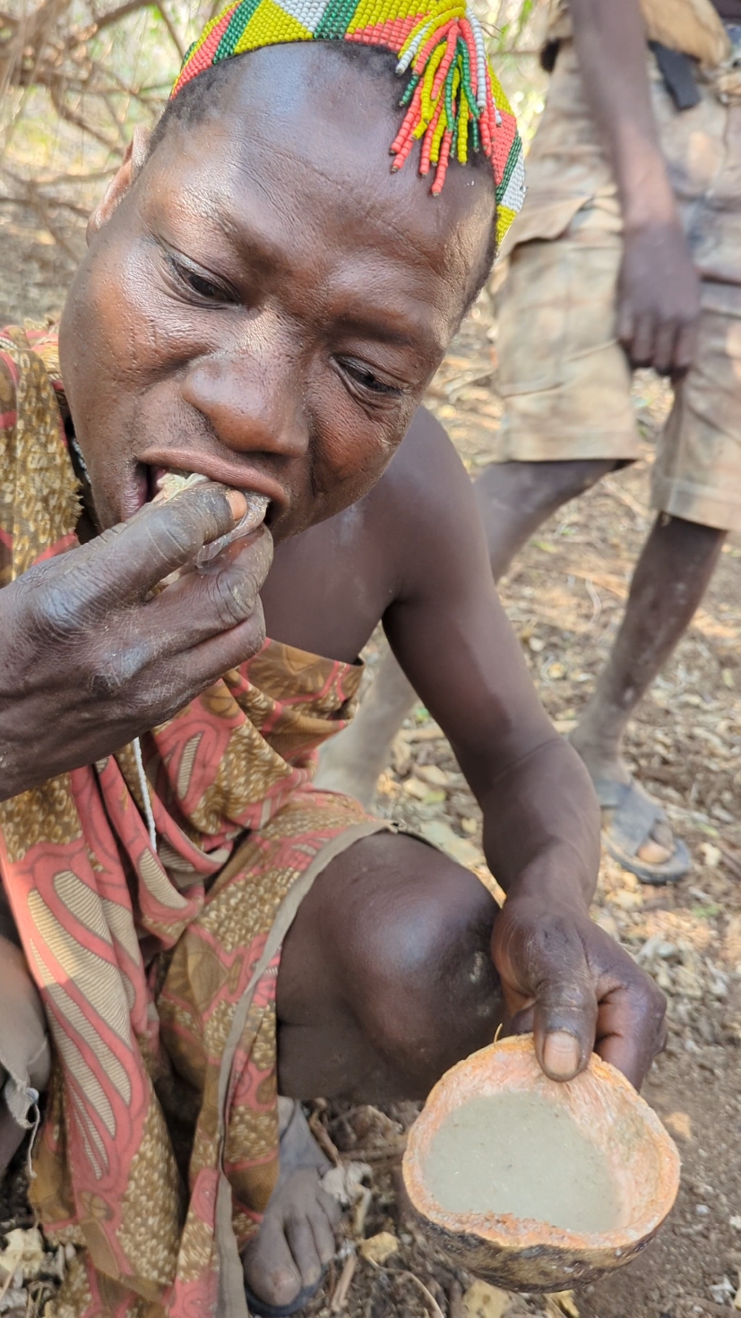 Ohh😮,,🔥 It's Very Sweet😋 breakfast hadzabe tribe eating After successfully hunt.