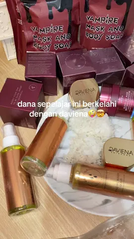 mamnya juga pake daviena ya😘 #skincare #davienaskincare #fypシ゚viral #fypage #fypdongggggggg #tiktokviral #xyzbca 