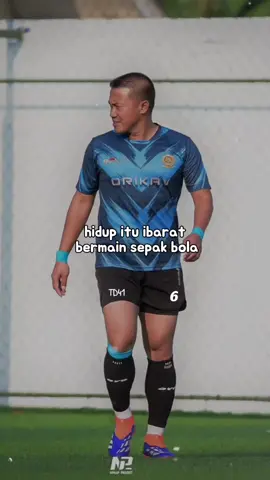 Dalam olahraga terdapat kesenangan😀 Dalam olahraga terdapat kesehatan👷 Dalam olahraga terdapat perjuangan💪 Dalam olahraga kita menemukan banyak hal📝 Dalam olahraga kita punya banyak kawan 🤝 #football #sport #Soccer #fun #td41 #friendship #fyp #fanyourpage 