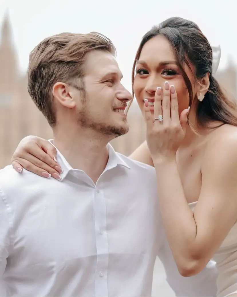 Congratulations Kalad Karen and Luke ♥️ Such an amazing surprise, in your favorite city, London 🇬🇧  Photo credit by: niceprintphoto