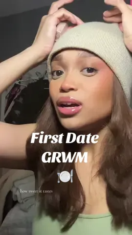 Happy Thursday, lets throw it back to when I went on a date sometime last winter. How many emotions do you go through when you’re getting ready to meet soemone for the first time ?😂💋  #grwm #firstdate #tbt #throwback 