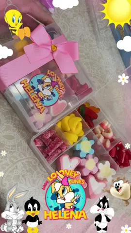 Essa caixinha de fini vai ser sucesso, pq alem de deliciosa, ficou muito lindaa 💖😍 gostaram?  #lembranca #lembrancas #festa #aniversario #sacolinhas #preparativos #fy #personalizado #lembrancinha #DIY #babylooneytunes #caixafini #fini 