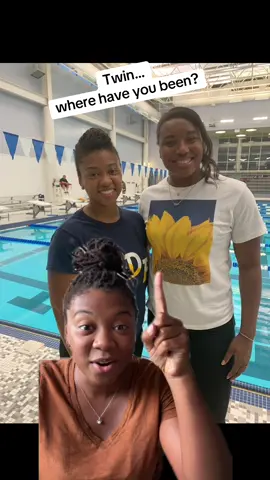 Do we look alike? That time I got confused for Simone Manuel at a Masters meet 😊 #greenscreenvideo #greenscreen #swimming #representationmatters #mastersswimming 