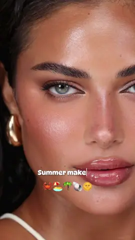 Aun no terminan las vacaciones y si quieres tener un maquillaje super natural pero de playita puedes seguir este tutorial, puedes agregar un poco mas de blush y pequitas para complementar 🫰🏼✨ #islandgirlmakeup #beachmakeup #sunkissedmakeup #naturalmakeup #summermakeup 