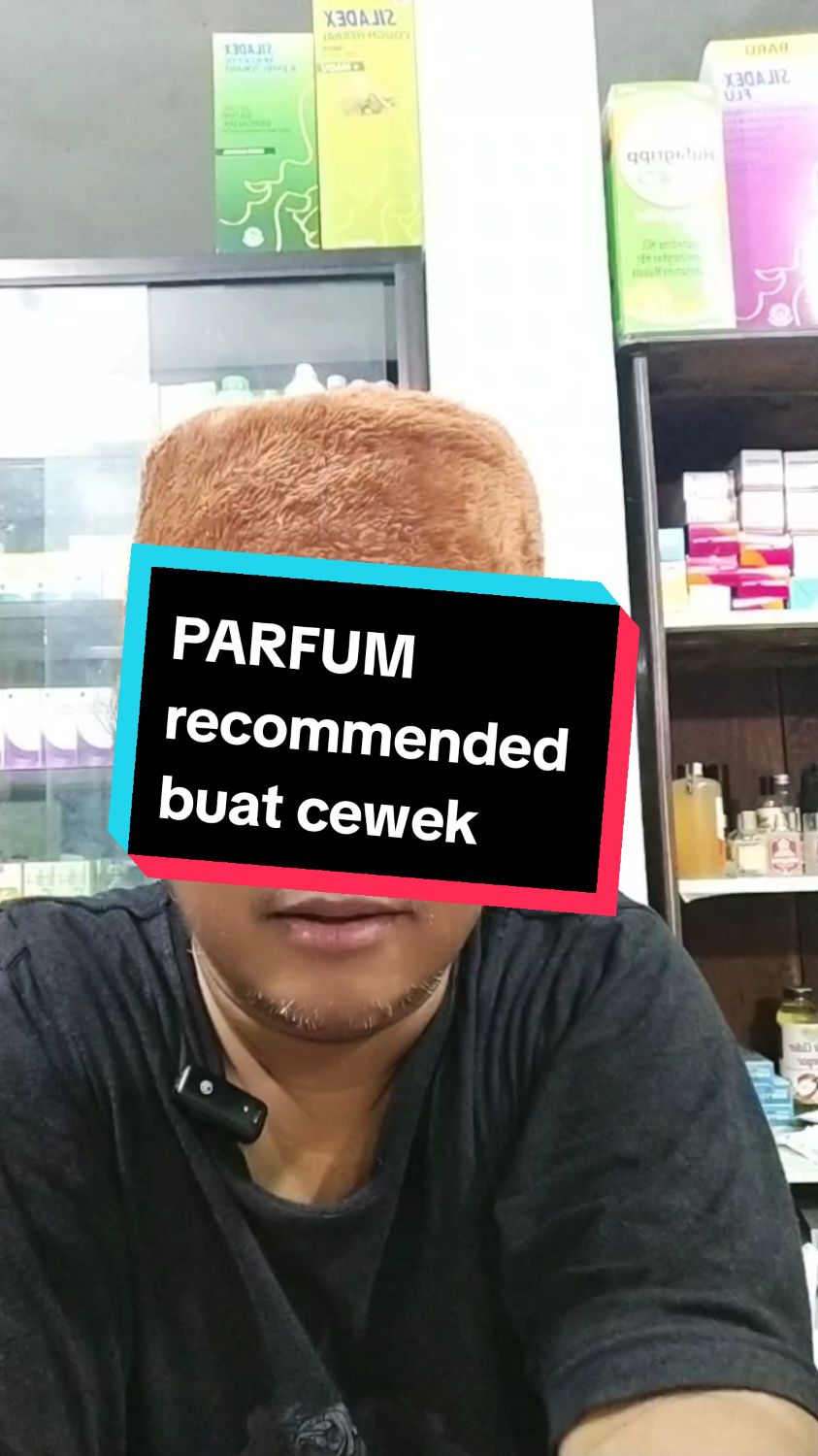 ini adalah parfum recommended buat cewek #parfum  #monacruz  #parfumcewek 