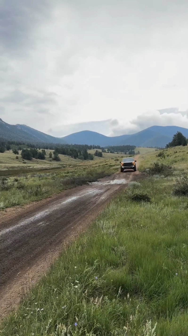 Offroading 😎 ig: brendan__inson  #offroading #fordraptor #raptorworld #offroad #fordf150 #rutas #raptor #4x4 