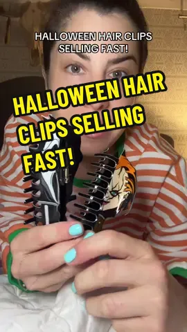 Grab these Halloween Horror Movie hair clips before they sell out! #halloween #horrormovies #horrorfan #clawclip #hairclip #hairclips #spookyseason #halloweenoutfit #tiktokmademebuyit #hairaccessories 