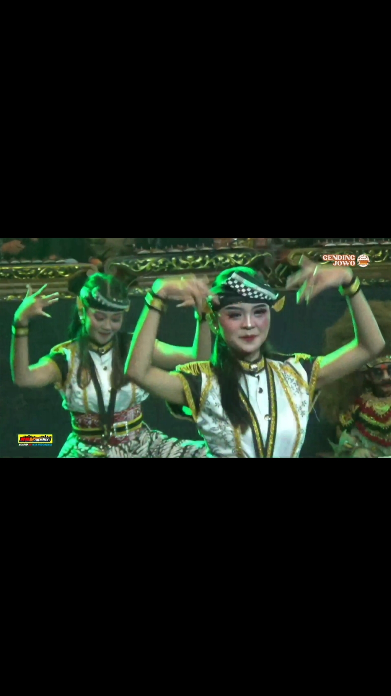 Ciwik Ciwik wtm #temanggunggandem #jaranan #jarankepang #jarankepangtemanggung #fypシ #dance #ebeng #jathilan #budayajawa #jaranantiktok #temanggunghits #budaya #tari #cantik #cewek 