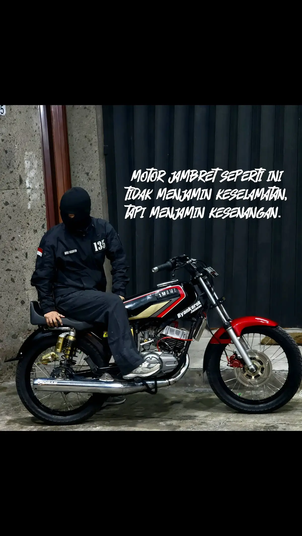 #byangkerokjalanan #2stroke #2strokelover #jambret #2strokeindonesia #2takmenolakpunah #rxking135cc #momenrxking #rxkingbibirmerah #rxkingviral #rxking #byangkerok135 #2tak 