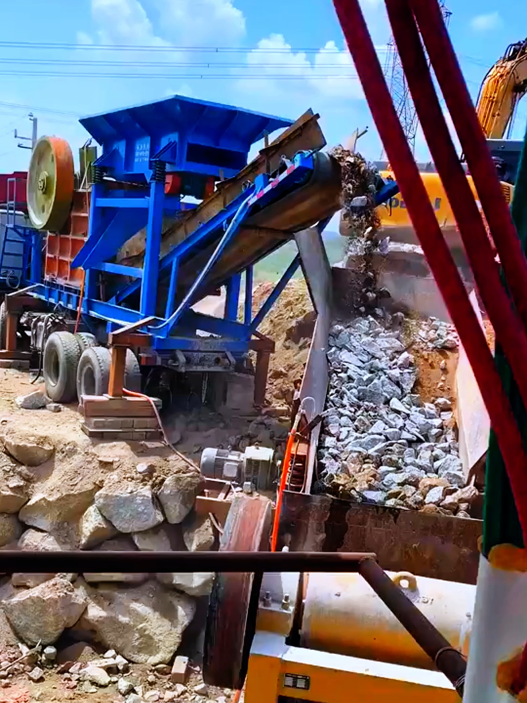 #equipment#mining#crusher#fyp#machine#trending#production#crushing#jawcrusher#sand