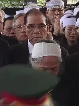 Phu nhân Ngô Thị Mận khóc nấc trong lễ an táng #misstung_team 