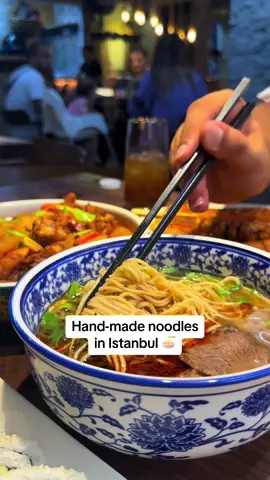 This place is a dream for those who love Uyghur/Chinese cuisine but are rolling on a budget in Istanbul 🍜 Their gambian noodles are now only 199 Turkish lira until the end of August so everyone can try! 📍Kroren Restaurant, Levent, Istanbul #noodles #handmadenoodles #ramen #isbirligi #mekanönerisi #istanbulbucketlist #istanbul #uyghur #chinese 