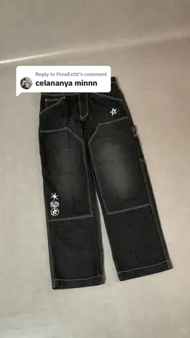 Replying to @FlowExttt Carpenter Double knee,, udh ready yaa😉👀#newrelease #OOTD #dailywear #fashioninspo #ideoutfit #ootdinspiration #outfitideas #carpenterpants #baggyjeans 