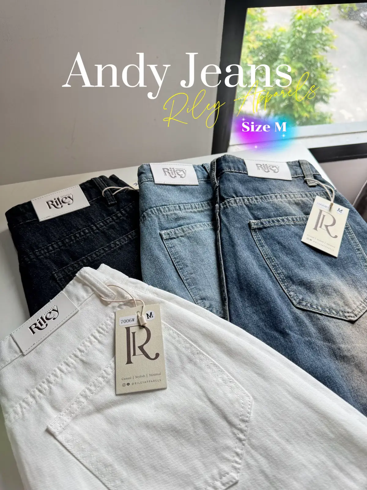 👯‍♀️เราเอว 26 สูง 157-158 สั่งไซต์ M มาค่ะ  👉🏻 คลิป Try on Andy jeans 👖   🤍เริ่มที่ สี White จะ ออกทรงเล็กกว่าสีอื่น ใส่จะพอดีสวยแต่ไม่ติดขาแน่นอนค่ะ ไม่ยาวมากไม่ลากพื้น เหมือนนางแบบใส่เป๊ะค่ะ เอวไม่สูงไม่ต่ำระหว่างสะดือพอดีค่ะ  🖤 สี Black ใหญ่สุดในบรรดา 3 สี ตรงช่วงเอวเหมือนจะใหญ่กว่าทั้ง 3 สี เลยทำให้ใส่แล้วขาจะยาวมากๆค่ะ เกือบลงไปเอวต่ำ   💙สี medium blue ตัวนี้เอวพอดีค่ะ ใครอยากให้เอวต่ำกว่านี้ เพิ่มไซต์เลยค่ะ  🌙 สี Moonlight ตัวนี้ใกล้ๆ ตัวพอดีค่ะ เอวเท่ากันกับ medium blue ค่ะ ขาแอบยาวกว่านิดหน่อยแต่ไม่ลากพื้นแน่นอนค่ะ ใครอยากเอวต่ำ สั่งเผื่อไซต์ได้ค่ะ  #Lemon8 #riley #baggyjeans 