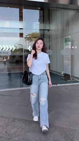 Quần jean suông rách gối cho nấm lùn m5 #ledaquanjean #quanjeanongsuong #quanjeanrachgoi #quanjeannu #fashion #goclamdep #tipsphoidoxinh #muataitiktokshop #tiepthilienkettikokshop 
