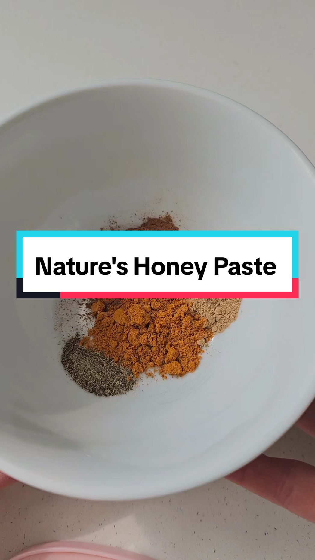 Turmeric, Ginger, Black pepper, Ceylon cinnamon and honey!  🌿 I make this beautiful paste to take take a spoonful a day or add to my food or tea when feeling under the weather. 🌿 I had one teaspoon of ancient gradient to 1 to 2 cups of honey and it lasts up to 6 months unrefrigerated.  #honeypaste #cayennepepper #ginger #turmeric #herbalife 