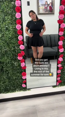Im normally a all black girly but the brown skort has my heart 🤭 #dealsfordays #tiktokshopbacktoschool #summertime #oqq #tennisskirt #fashion #falda #fyppppppppppppppppppppppp #trending #viral #paratii #tiktokshop 