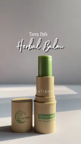 i suka jenis balm stick macamni sebab senang nak bawa travel and senang apply! refreshing sangat bau diaa ✨ #herbalbalm #terrapafe #terrapafeherbbalm #terrapafearomabalm #balmstick #minyakangin #minyakanginviral 