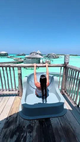 Imagine spending your vacations here✨ #maldives #hotel 