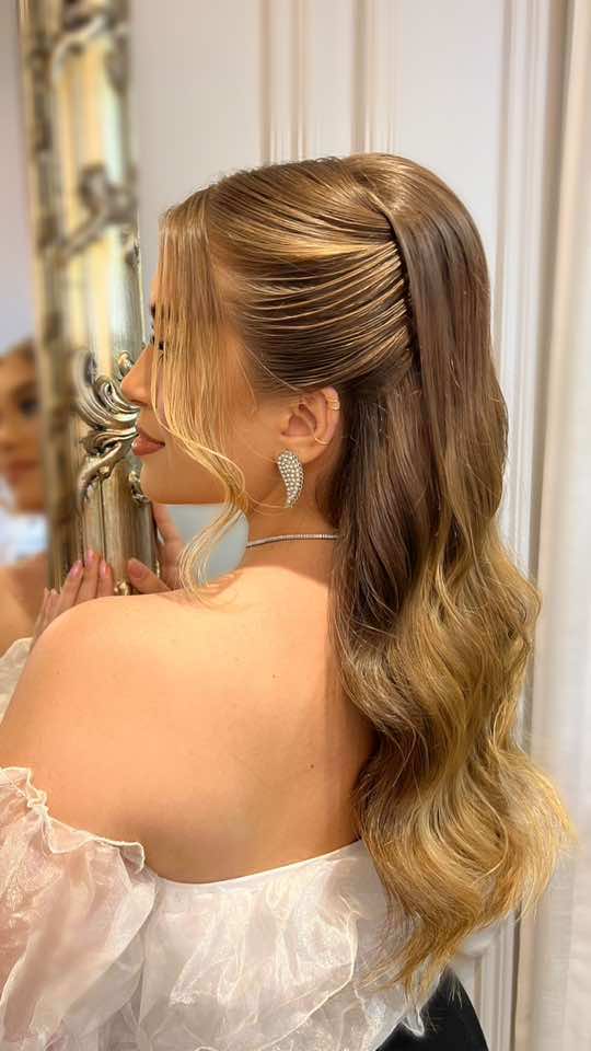 Um classico dos meus atendimentos ! Me conta se faria 🥰 #penteado #tutorial #penteadosfaceis #penteados #tutorialdepeinado 