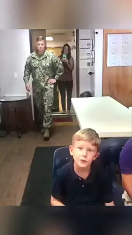 Son. #soldier #military #surprise #cominghome #soldiercominghome #militaryhomecoming #family #welcomehome #welcomehome #military #soldier #wholesome 