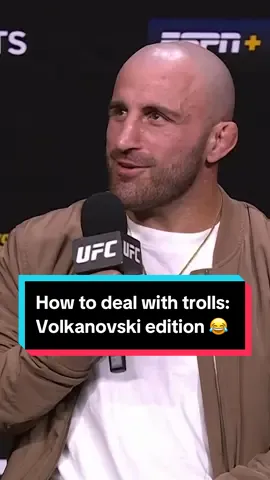 How to deal with trolls: Alex Volkanovski edition 😂 #UFC #mma #martialarts #boxing #fight #ko #knockout 