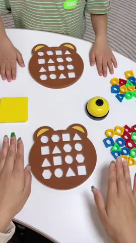Exercise your chiild’s reflexes!#doublechessboard #toy #educationaltoy #kids 