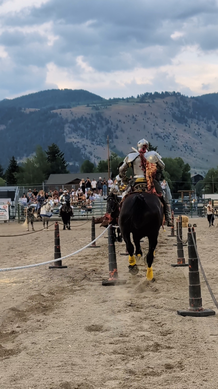 The Knights of Valour went head to head ⚔️ Sir Aaron Toby unhorses Sir Andrew Solaire at the Teton County Fair in Jackson Wyoming. @KOV @Andrew Solaire #jacksonwyoming  #tetoncountyfair #tetoncounty #wyoming #knightsofvalour #KOV #extremejousting #knights #fullcontactjousting #knightok #joustok #fypシ゚viral #mideval #fypage #jousting 