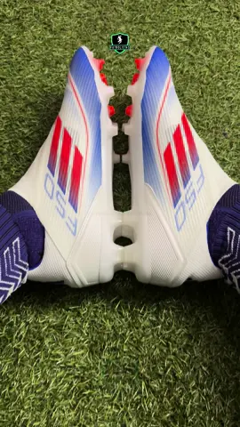 adidas F50 League Laceless 🤙🏻 Mira la reseña completa en nuestro canal de YouTube. #adidas #adidasF50 #FutbolistasYouTube #BetthoAlvarez #BetthoLewandowski #Boots #Cleats #SoccerCleats #FootballBoots #Tachos #Tachones #Pupos #Guayos #Chimpunes #Botines #Botas #Futbol #Football #Chuteiras