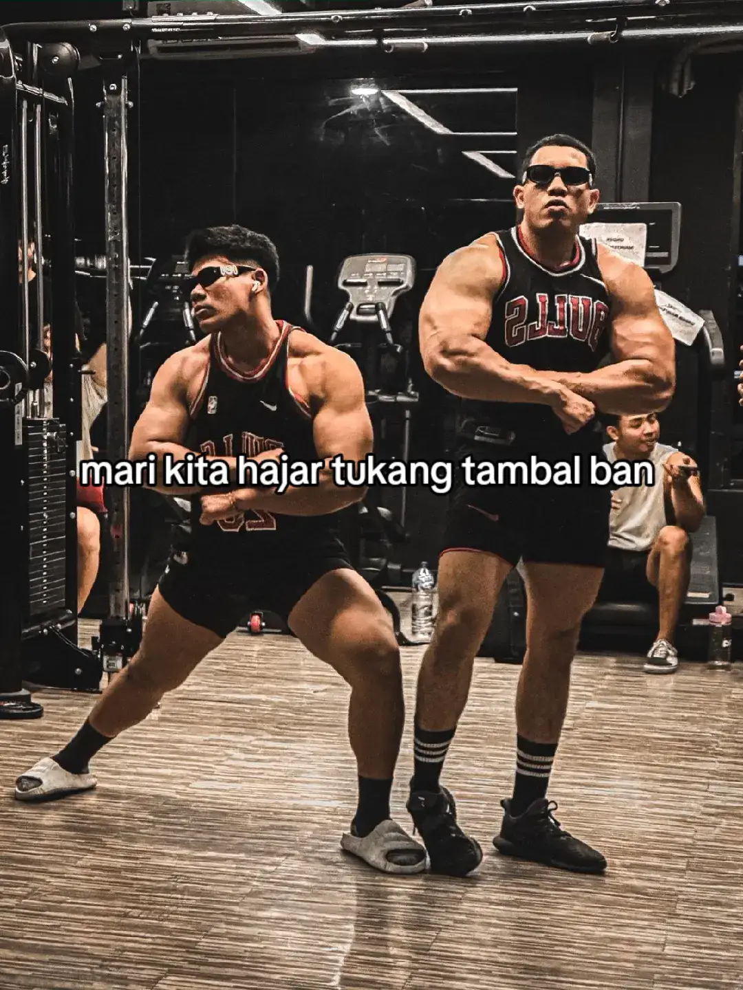 cuma tukang tambal ban biasa kok🗿 #alexperiera #alexpoatan #ufcchampion #mmafighter #chama #tukangtambalban  #fypシ゚viral 