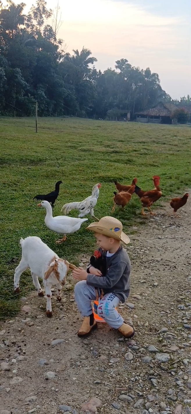 Um Abençoado sábado a todos nós 🤠🐓😍❤️🙏🏻🙌🏻