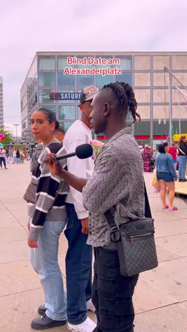 Date or Not am Alexanderplatz #blackboyo0❤️💙💜💚😍 #blackboyo0 #blackboyo0❤️❤️🥰✅ 