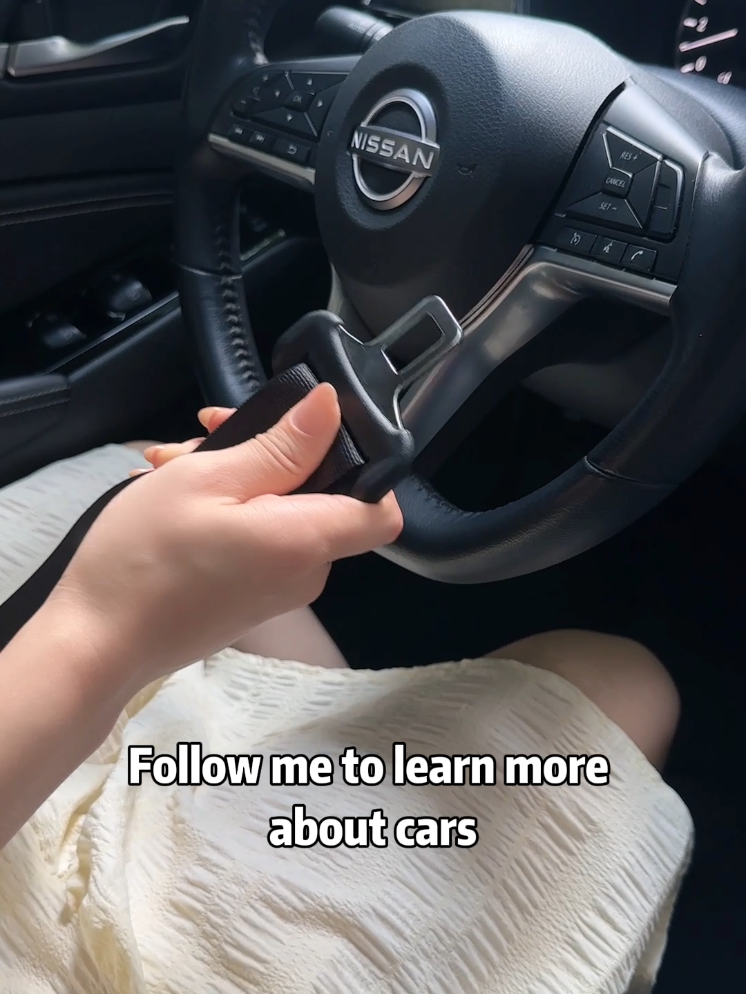 The secret of seat belts that 90% of experienced drivers don’t know!#tiktok#howto#cartok#car#automotive #driving #skills #knowledge #fpy #fyp #tips #foryou #carsoftiktok