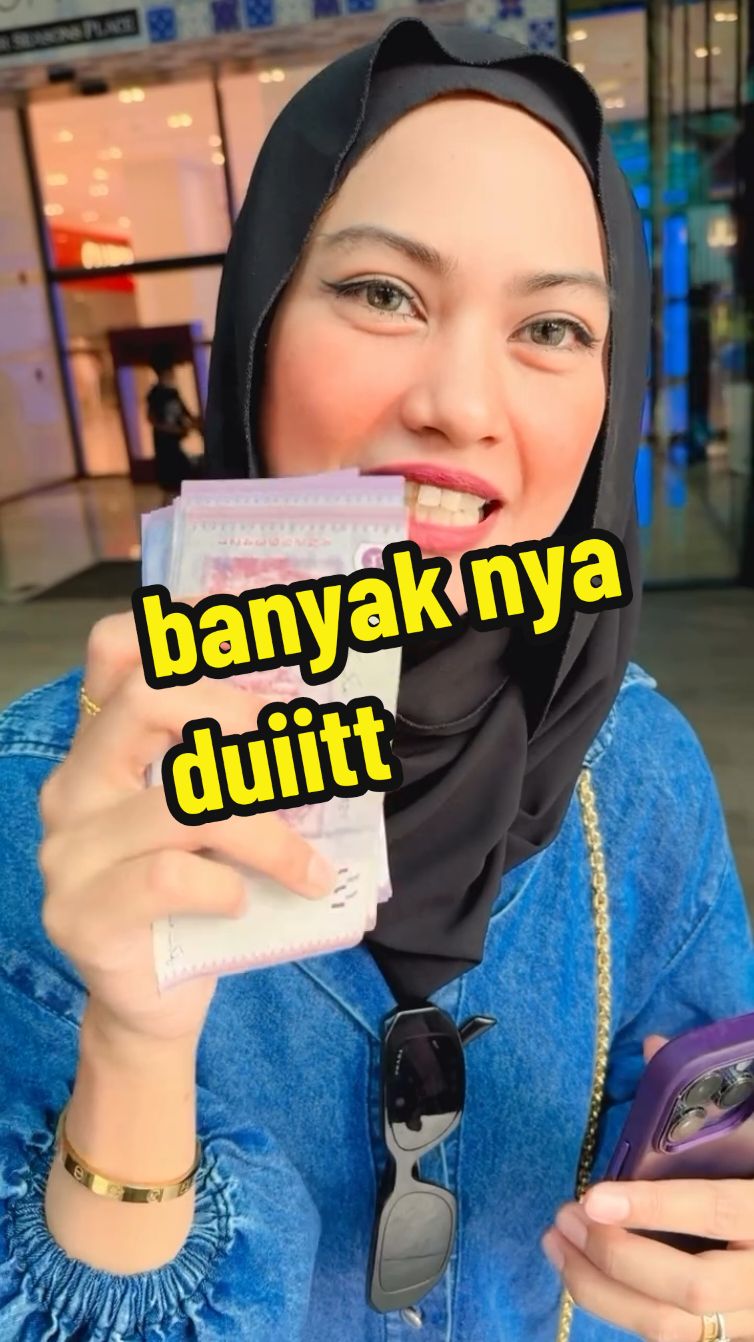 Banyak nya duit kak #kakkmbukanbiasa2 #lianarosliviral #kakkm #fyp #lianarosli_official 