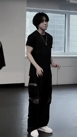 #HANJISUNG fancam||istekdiiii||Han jisung dance fancam#imnotcool #viral #fypforyou #withdancePUBG #HANJISUNG @Denizz°(Lisa vers.) 
