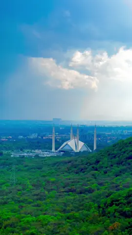 Margala Hills ❤️🥀 #typ #viralvideo #foryoupage #unfrezzmyaccount #islamabad #tiktok #viwes #trendingvideo #weather #margalahills 