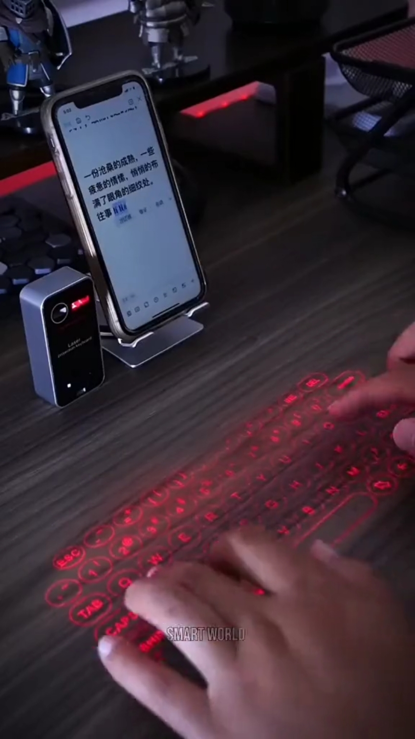 Laser projection keyboard ⌨️  #gadgets2024 #AmazonMustHaves #TikTokMadeMeBuyIt #AmazonDeals #AmazonEssentials #usa #BuyFrome #commissionsearned 