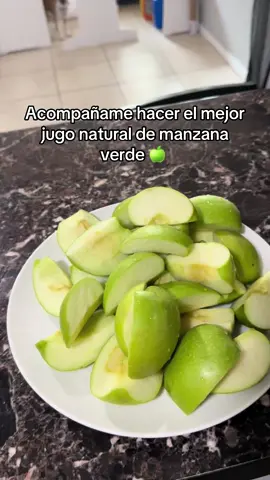 100% natural 🍏😋😋#fypage #paratii #teenseño #acompañame #viral #jugos #jugosnaturales #manzanaverde #manzanajugo #extrator #recetas #recetasfaciles #undiaconmigo 