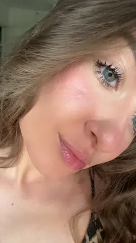 Just a little 🌍 #eyes #littlegreen #eyecolorchallenge 