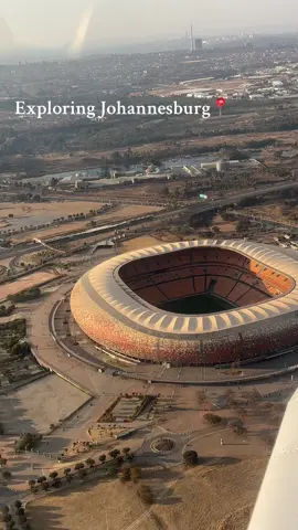 Soaring above the stunning skyline of Johannesburg 🌆✈️                                    #CityViews #pilot #aviationlovers #JohannesburgAdventures #soccercity #fnbstadium #orlandotowers #johannesburgcbd #SkylineBeauty #femalepilot #aviation #southafrica #olympics 