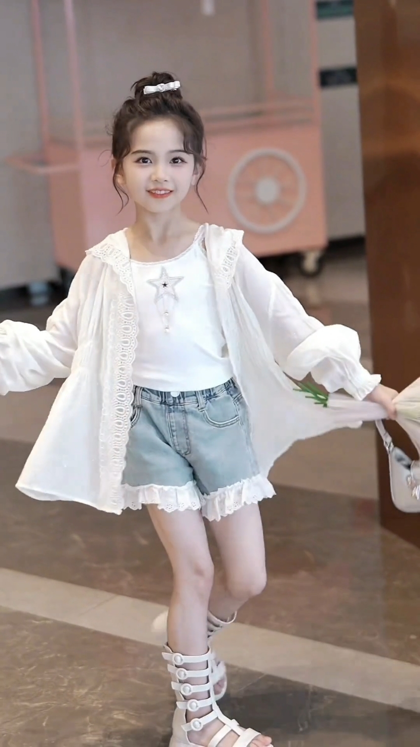 Công chúa xinh đẹp và những bộ cánh xinh 🥰🥰 #fashionkids #nguyen1509 #setdoxinh #trending 