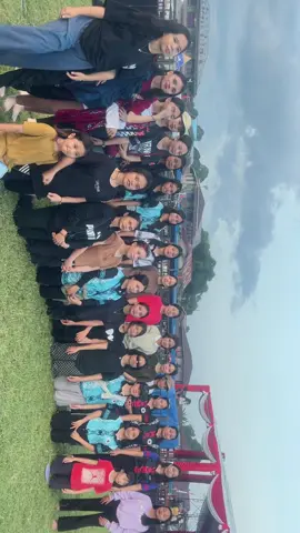 Diakhir latihan bersama ini wajib 🥰🥰🥰#fypdongggggggg#tarimassal#ilaupasisimpunganmurutborneo#luluyum#lalatipdance 