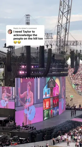 Replying to @dylan  Indeed, she acknowledged the crowd outside the stadium. #fyp  #taylorswift  #erastour  #olympiaberg 