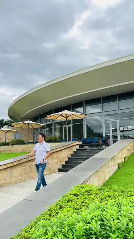 Một buổi sáng cuối tuần coffee tại BaNaHills Golf Club Đà Nẵng. #LongPhiGroup #banahills #banahillsgolfclub #golf #danang 